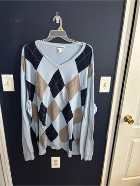 KingSize Light Blue Argyle V-Neck Sweater